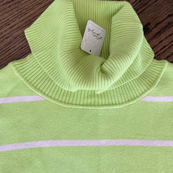 Free People turtleneck sweater - Picture 4 of 4